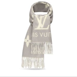 Meet your Posher, MsBait